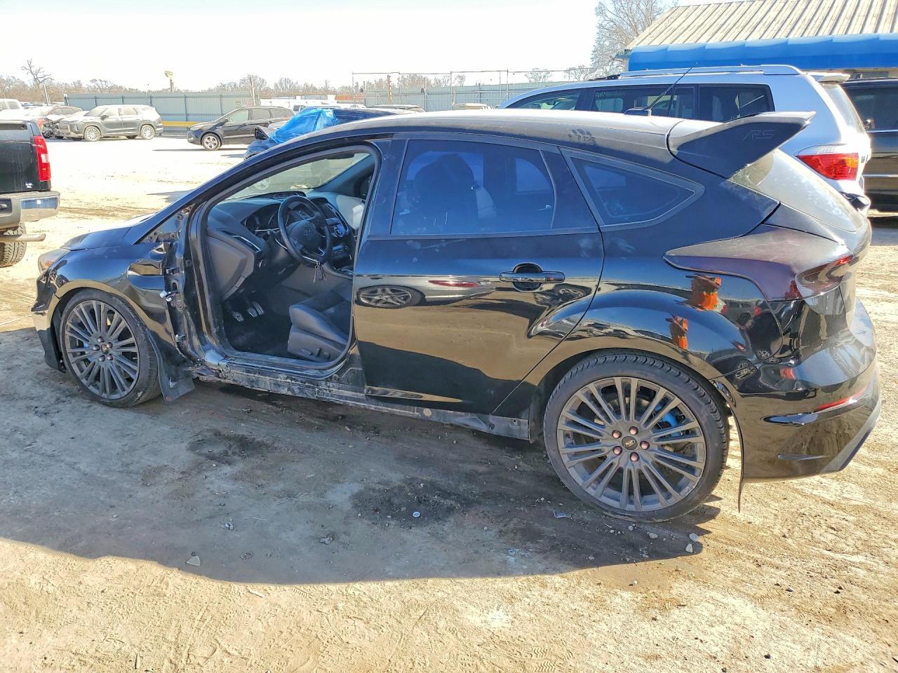 2016 Ford Focus Rs - Фото 2