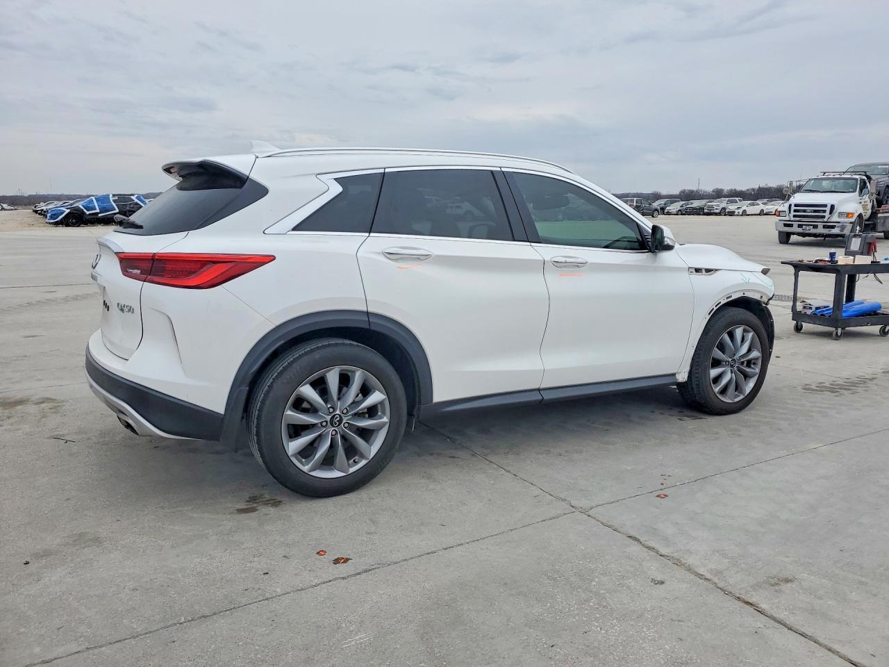 2021 Infiniti Qx50 Luxe - Фото 3