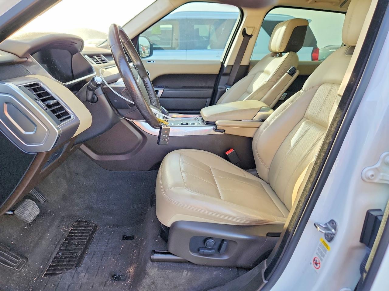 2018 Land Rover Range Rover Sport Hse - Image 7