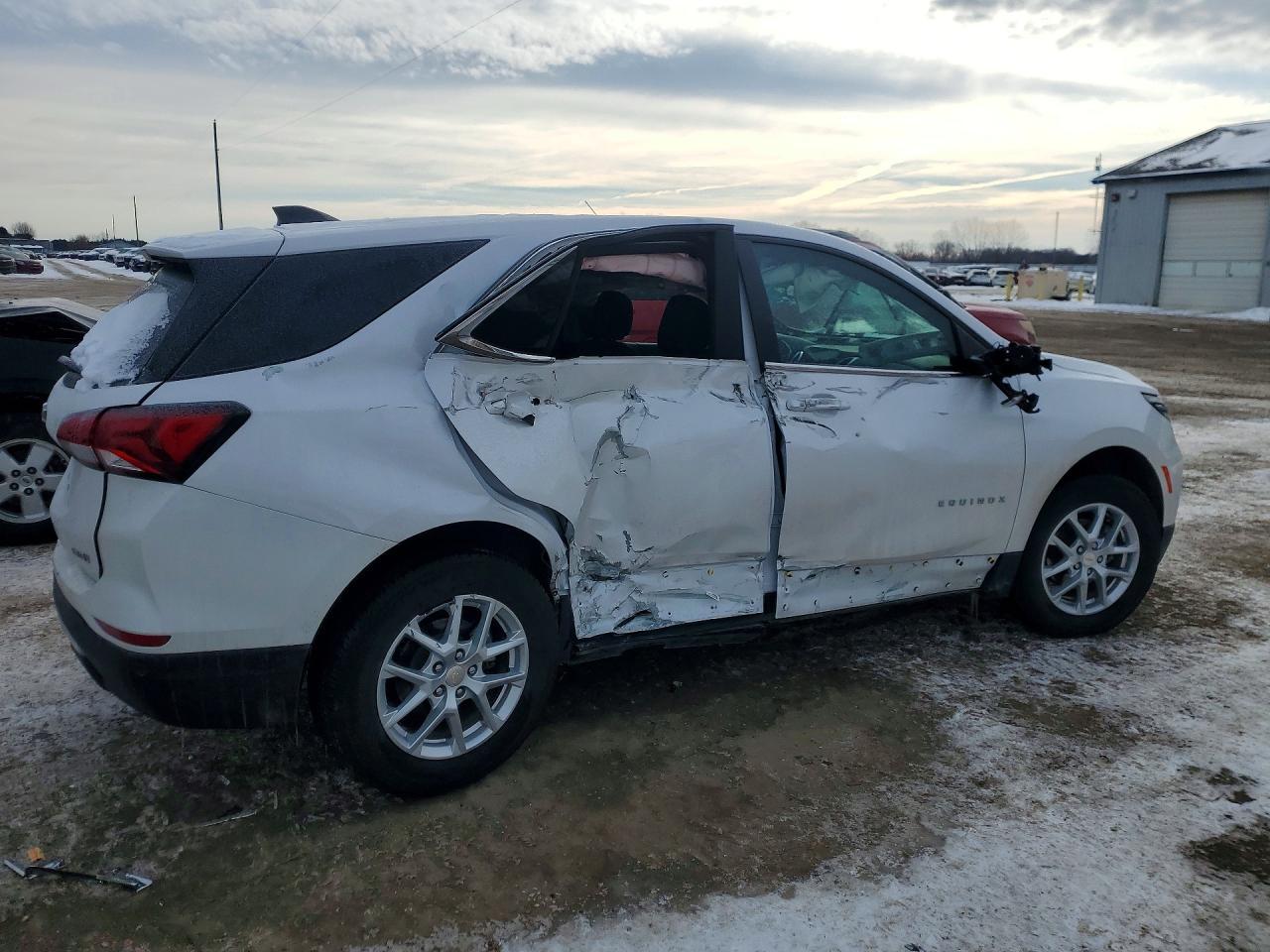 2024 Chevrolet Equinox Lt - Фото 3
