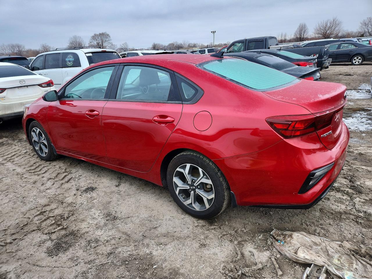 2021 Kia Forte Fe - Фото 2