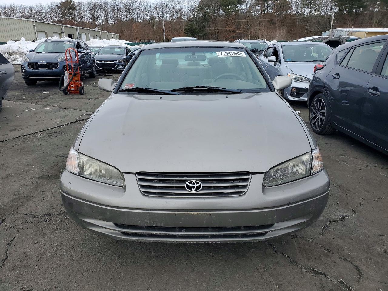 1998 Toyota Camry Ce - Фото 5