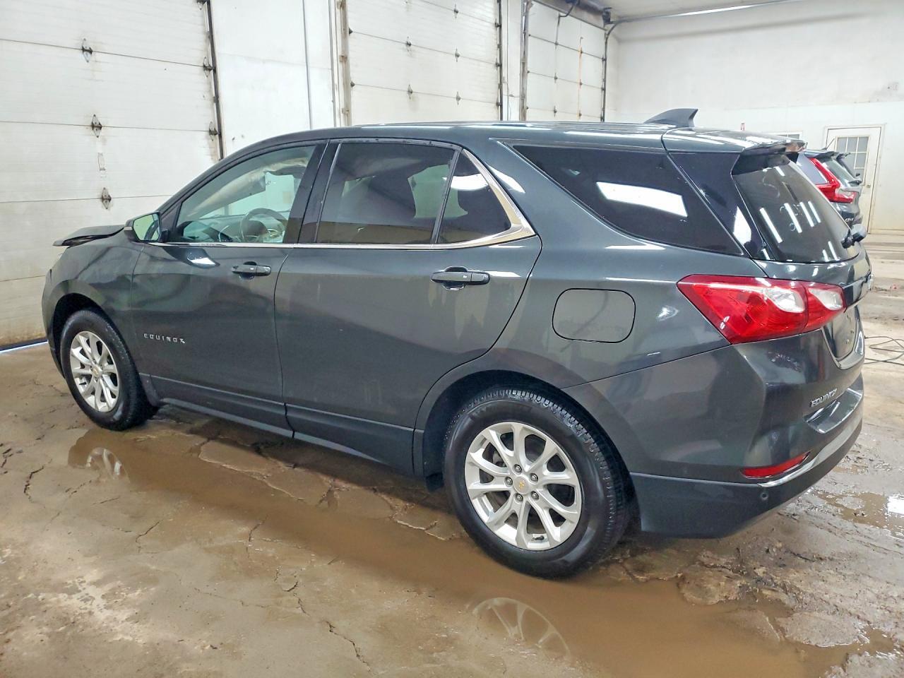 2018 Chevrolet Equinox Lt - Image 2