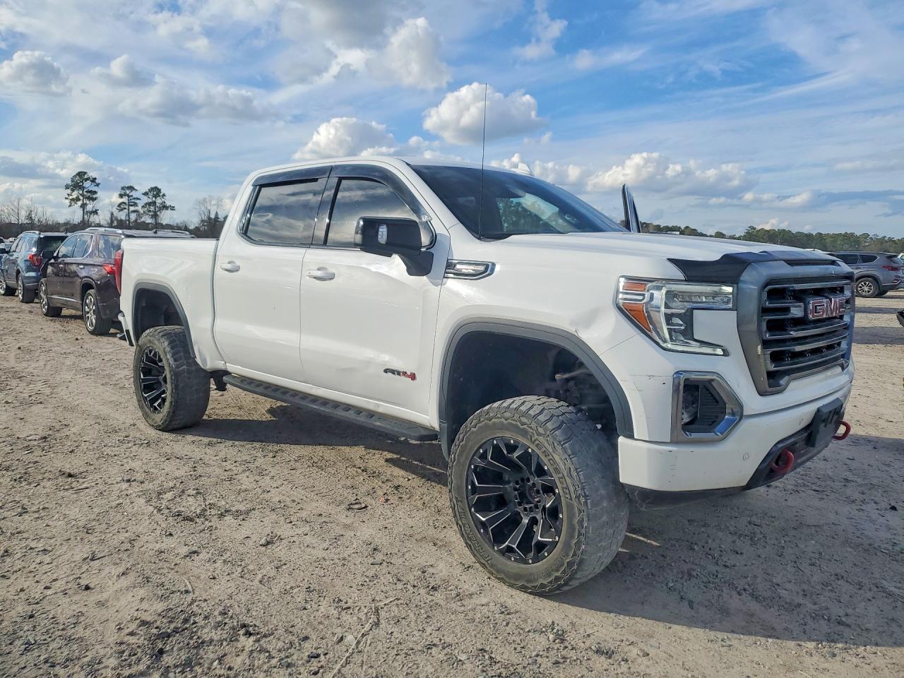 2022 GMC Sierra Limited K1500 At4 - Image 4