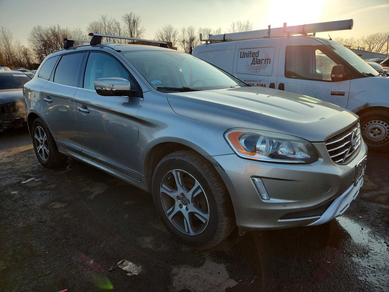 2015 Volvo Xc60 T6 Platinum - Image 4
