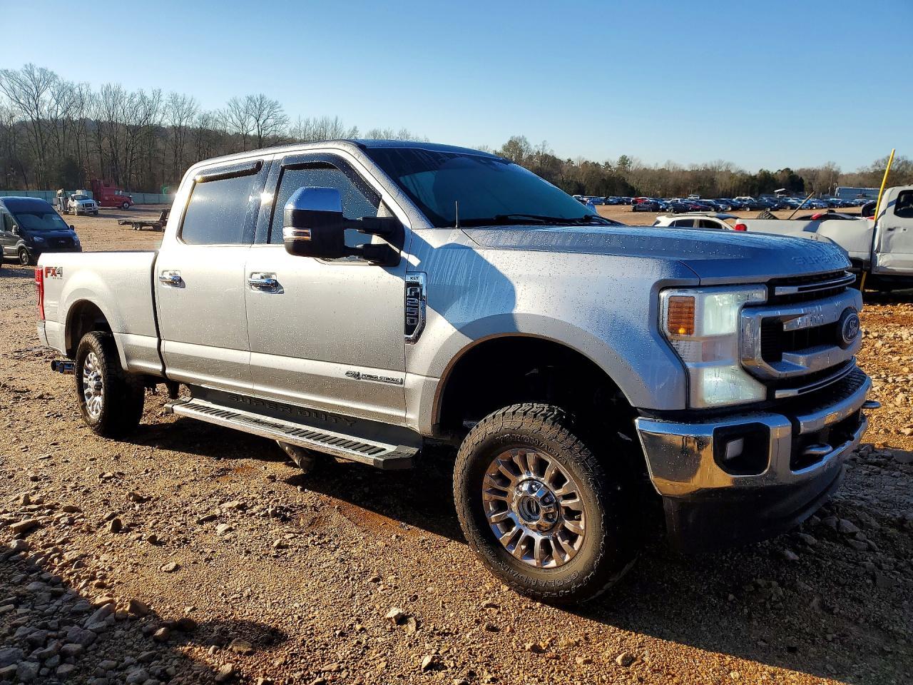2022 Ford F250 Super Duty - Image 4
