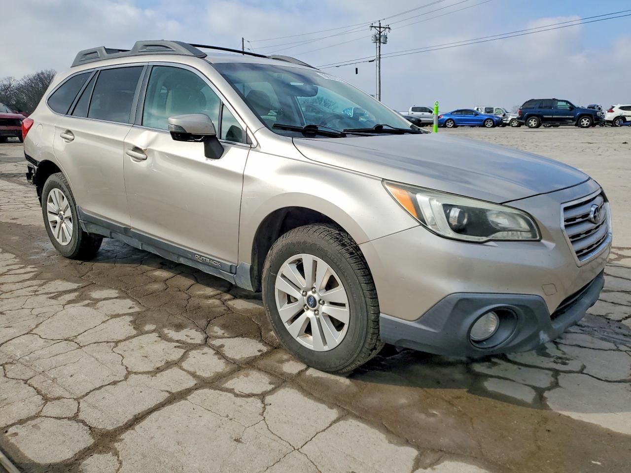 2017 Subaru Outback 2.5I Premium - Image 4