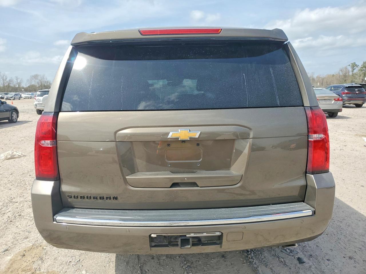 2016 Chevrolet Suburban K1500 Ltz - Image 6