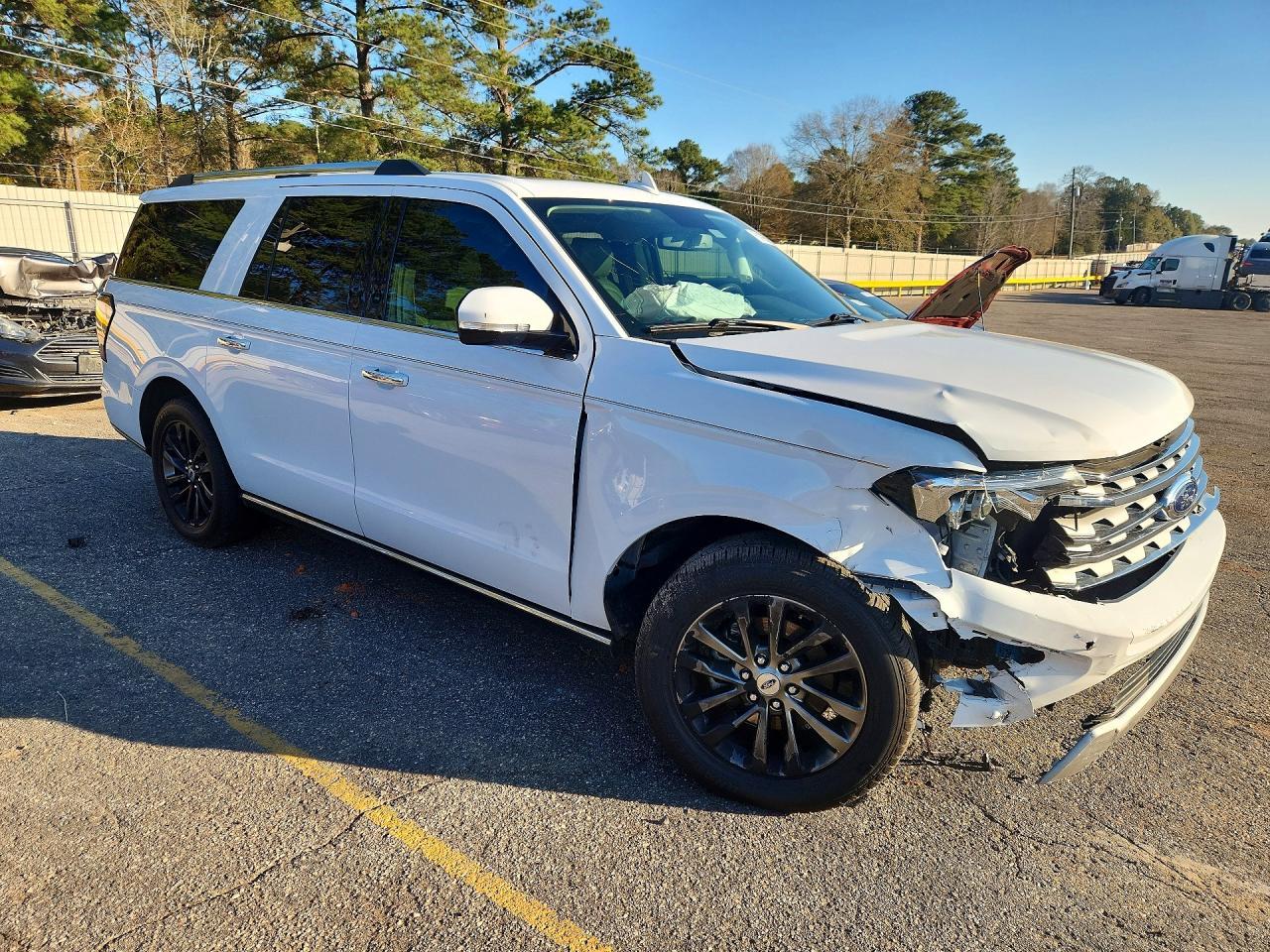 2019 Ford Expedition Max Limited - Image 4