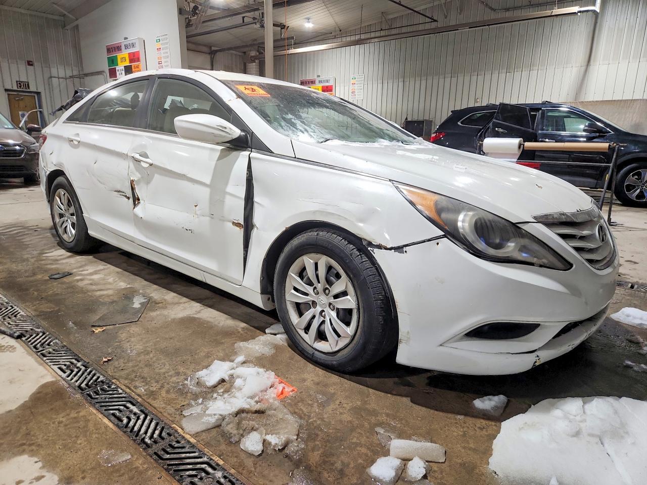 2011 Hyundai Sonata Gls - Image 4