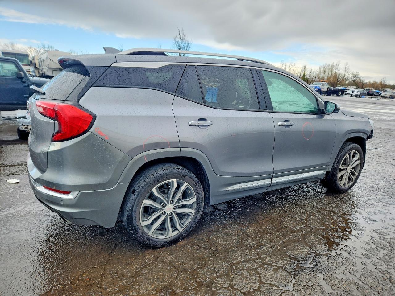 2018 GMC Terrain Denali - Image 3