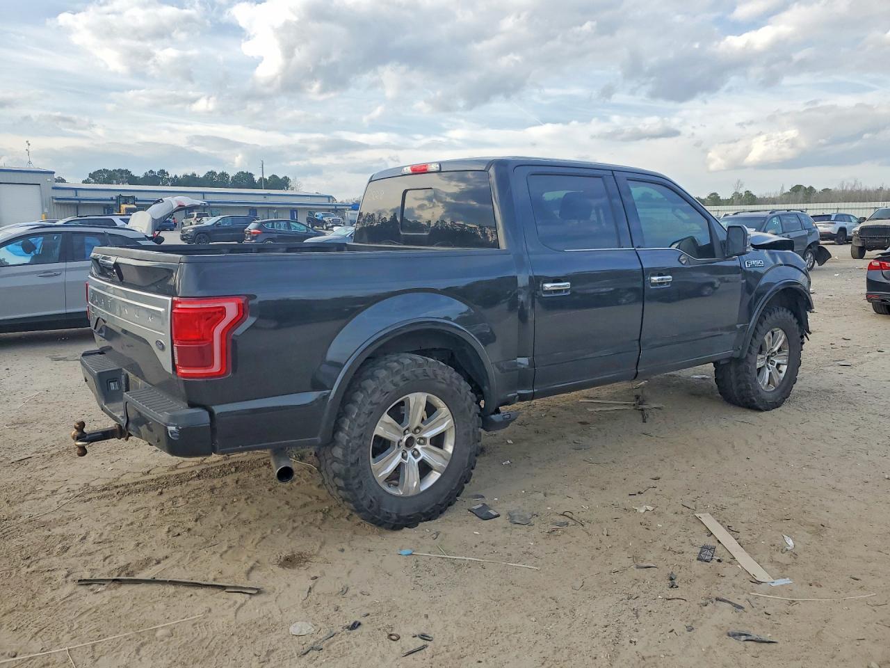 2015 Ford F150 Supercrew - Image 3