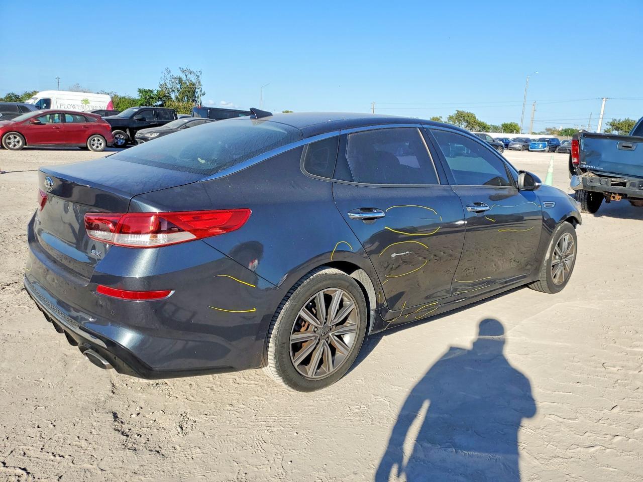 2020 Kia Optima Ex - Фото 3