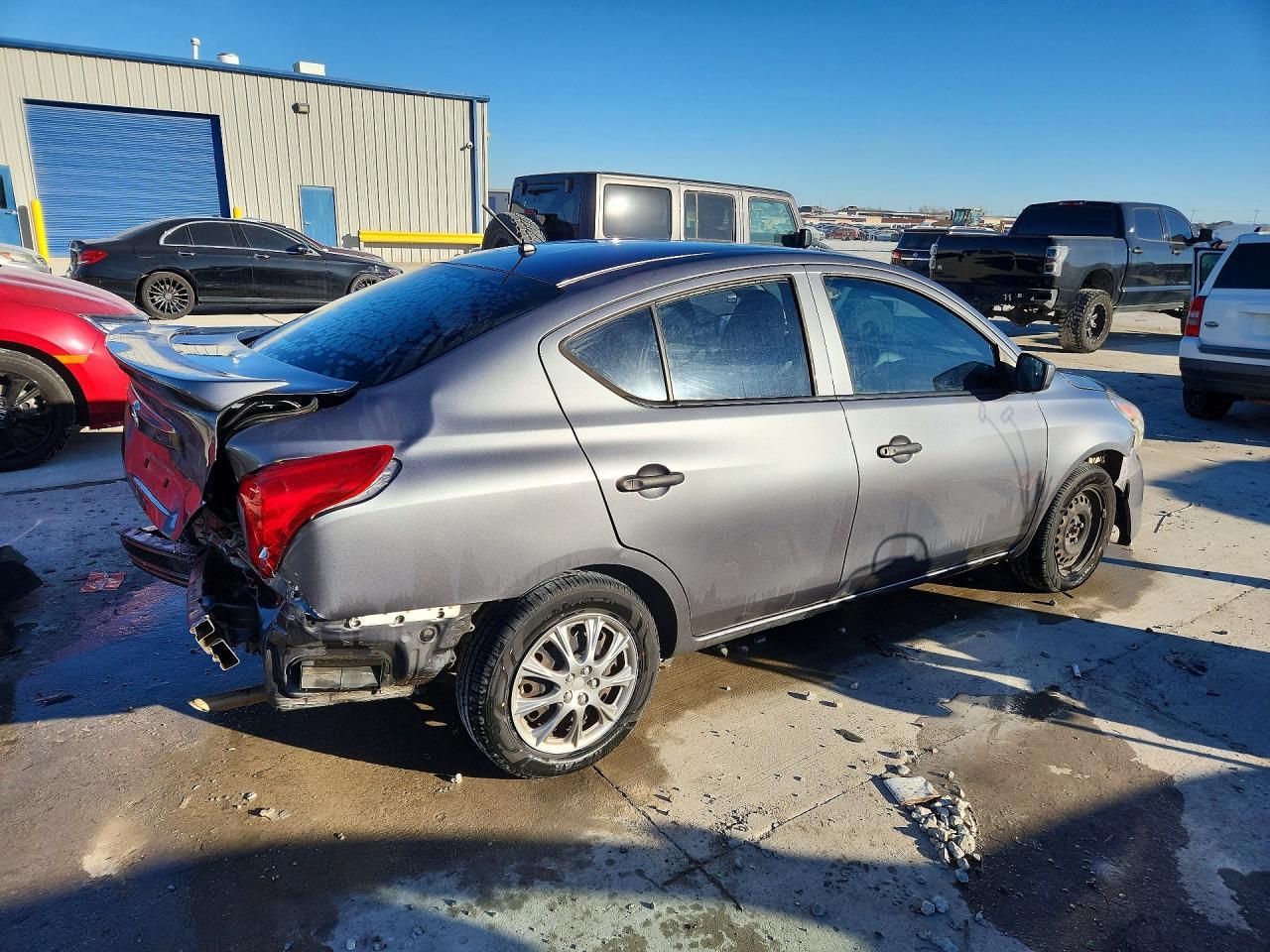2018 Nissan Versa S Plus - Image 3