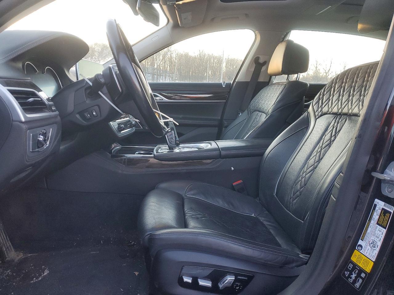 2018 BMW 750I xDrive - Фото 7