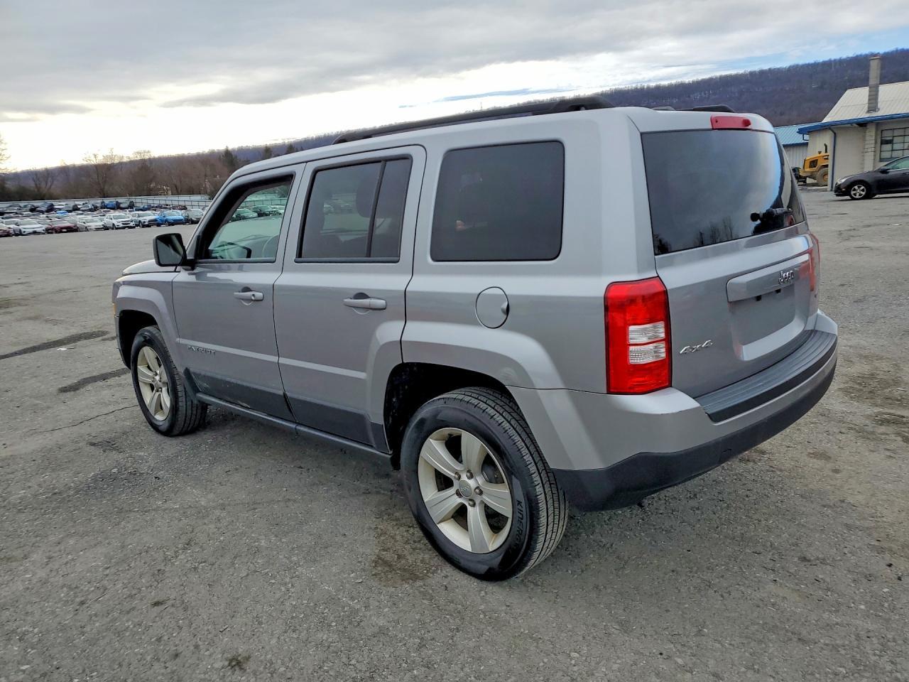 2017 Jeep Patriot Latitude - Фото 2