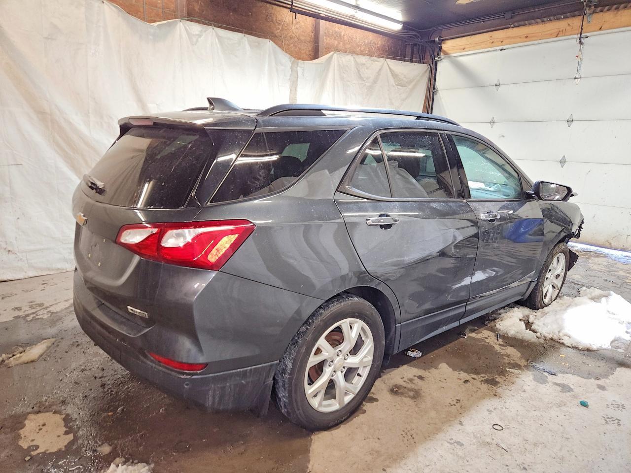2018 Chevrolet Equinox Premier - Image 3