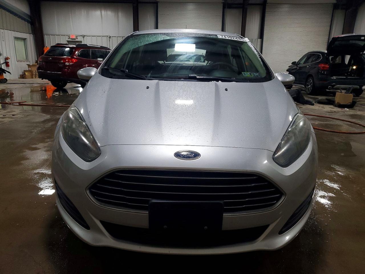 2019 Ford Fiesta Se - Image 5