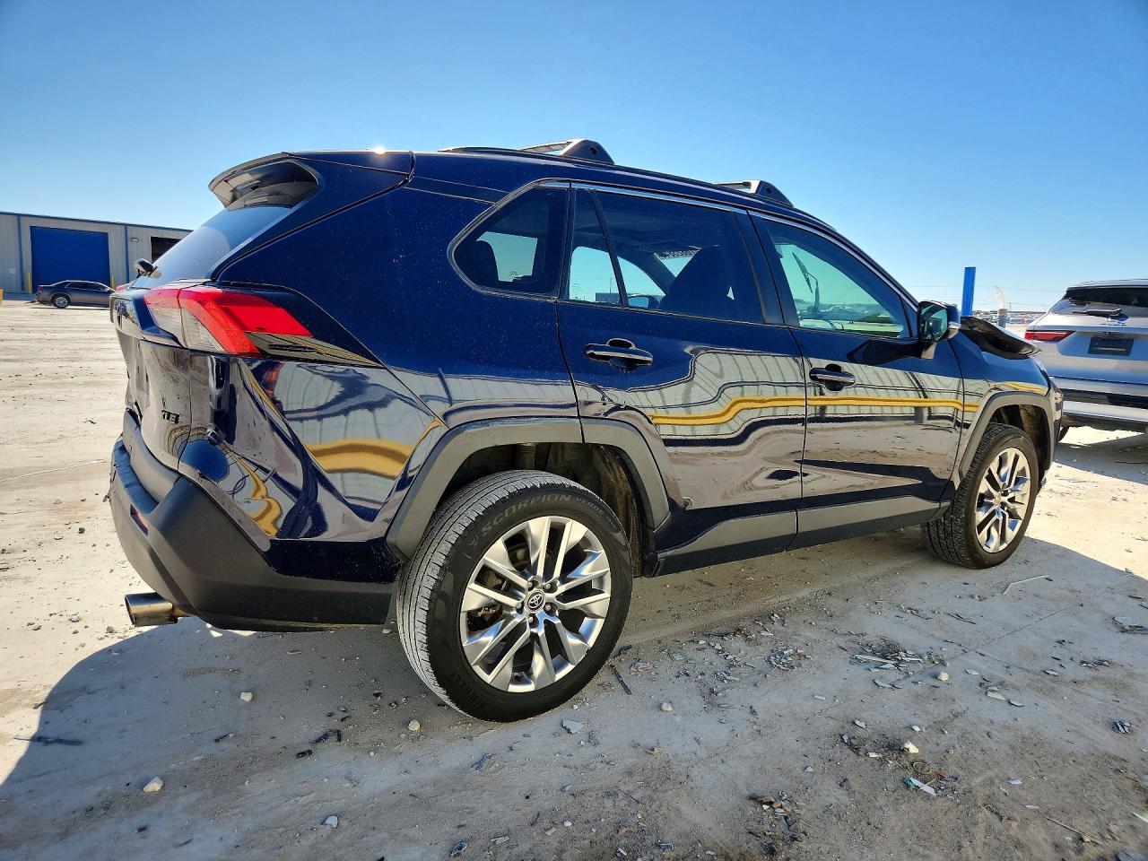 2021 Toyota Rav4 Xle Premium - Image 3