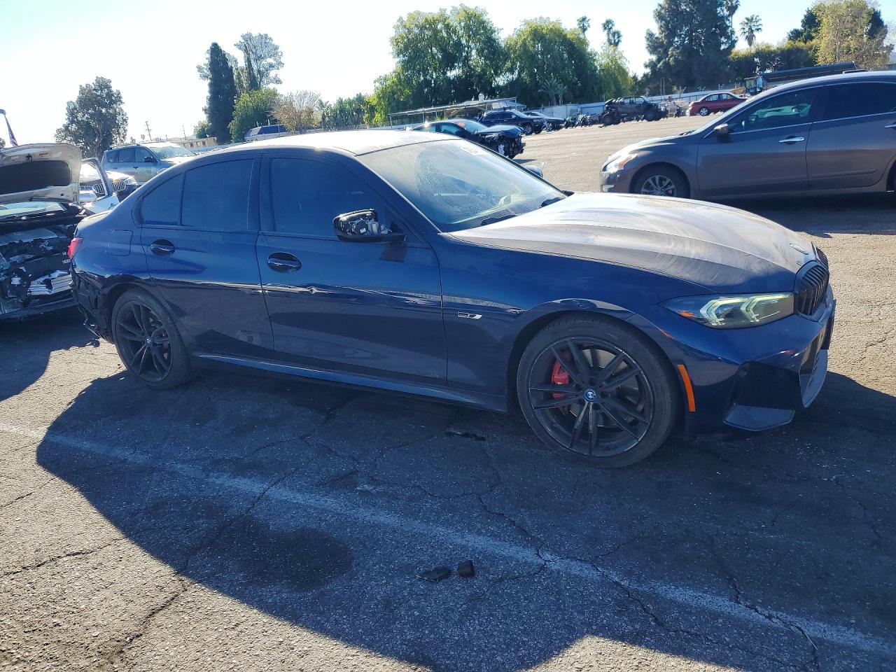 2023 BMW 330E - Image 4