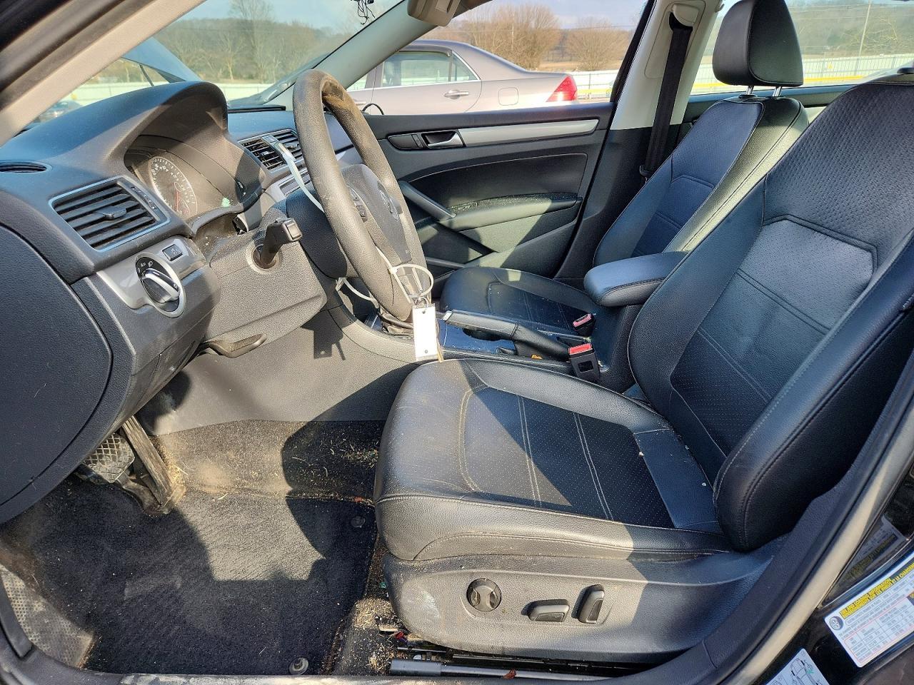 2013 Volkswagen Passat S - Фото 7