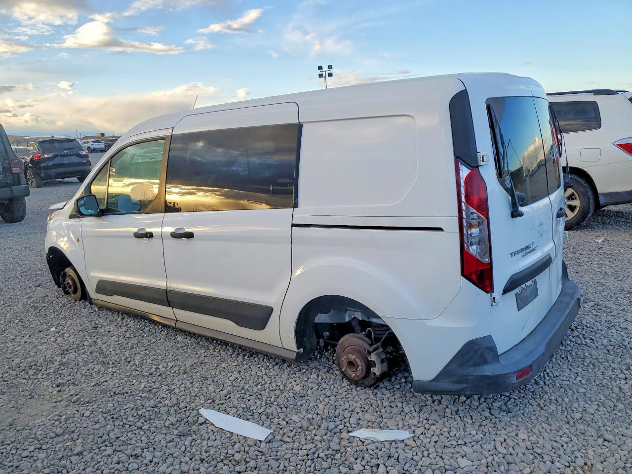 2016 Ford Transit Xlt - Фото 2