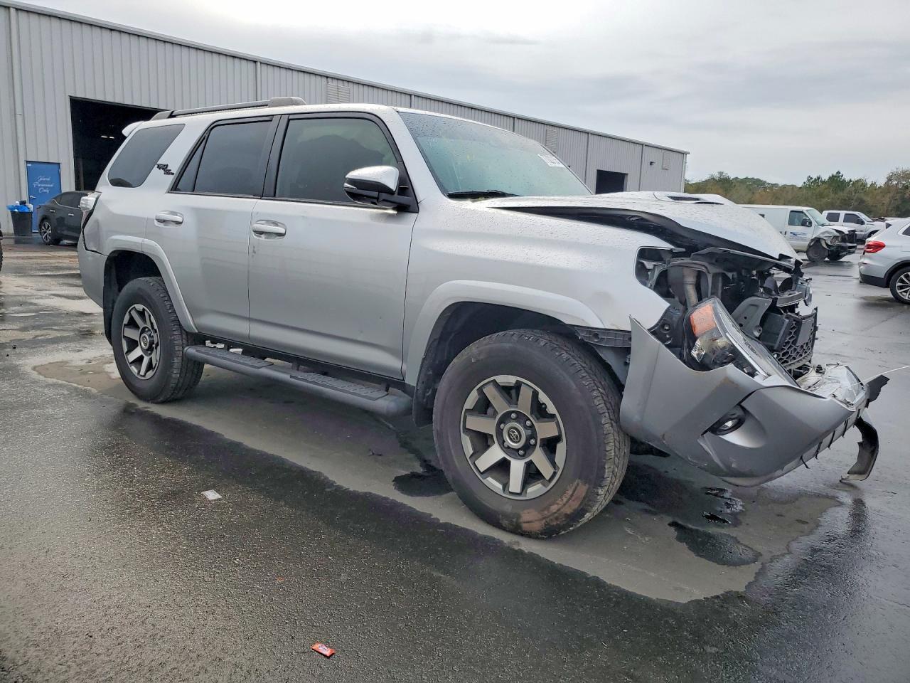 2022 Toyota 4Runner - Фото 4