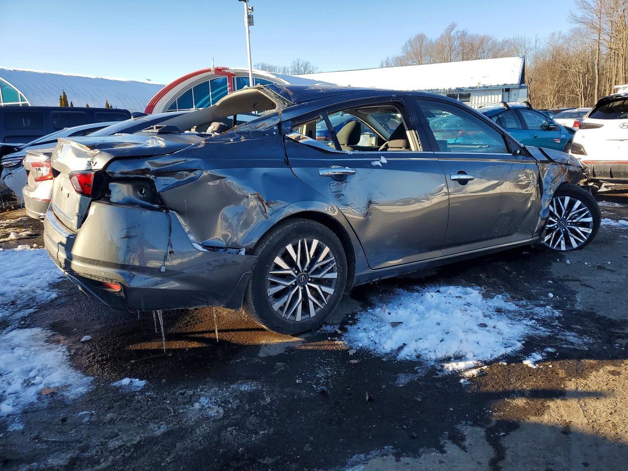 2023 Nissan Altima Sv - Фото 3