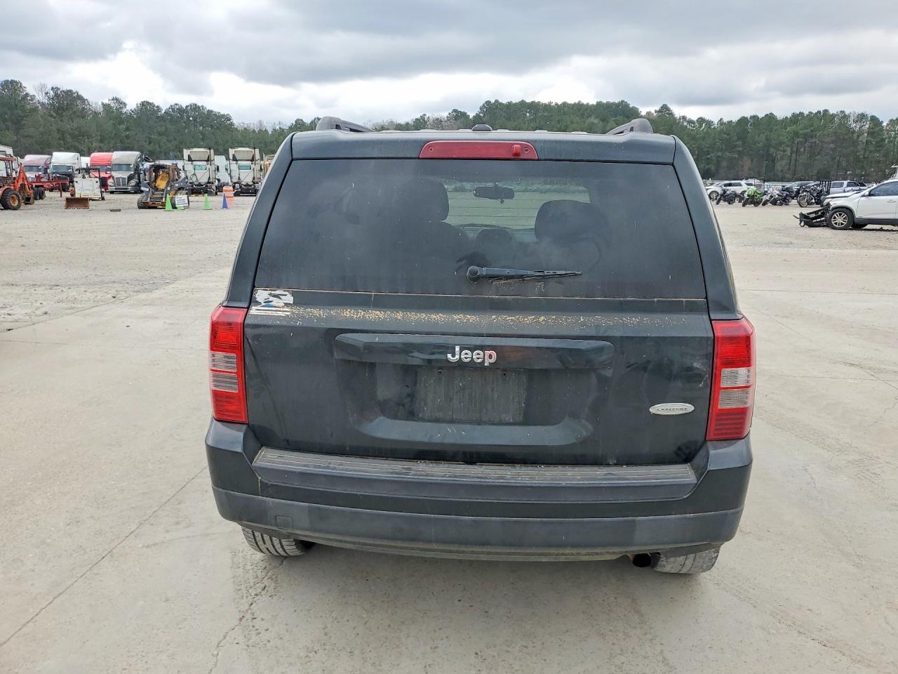 2013 Jeep Patriot Latitude - Image 6