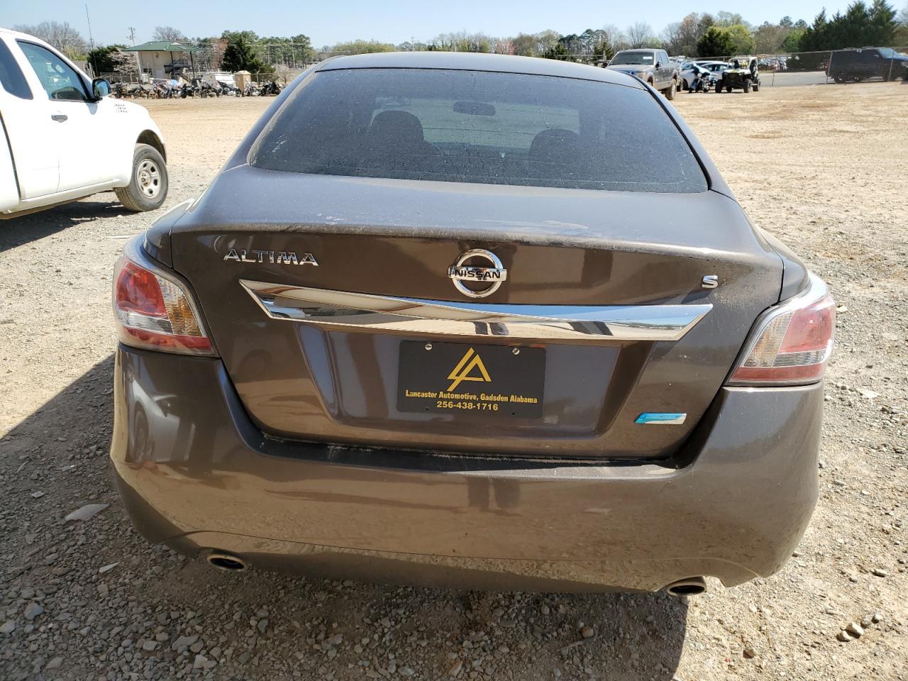 2014 Nissan Altima 2.5 - Image 6