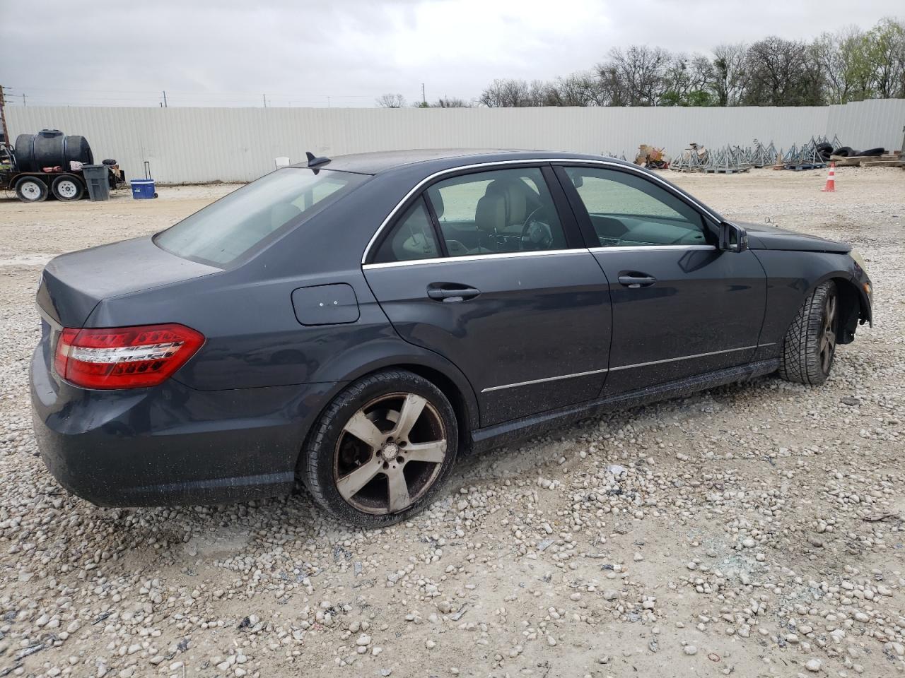 2010 Mercedes-Benz E 350 - Фото 3