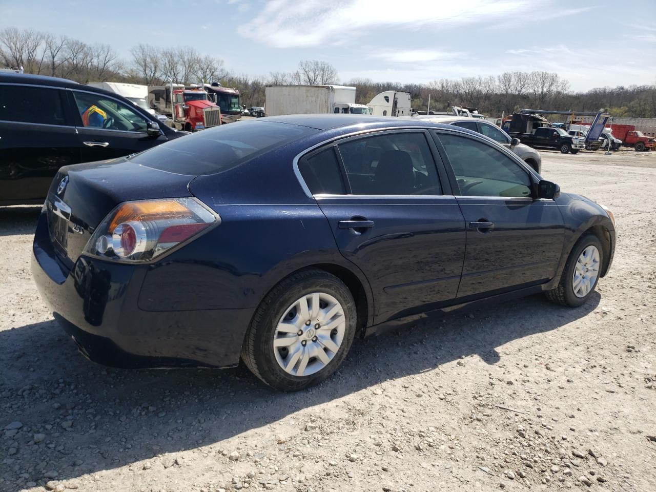 2012 Nissan Altima Base - Фото 3