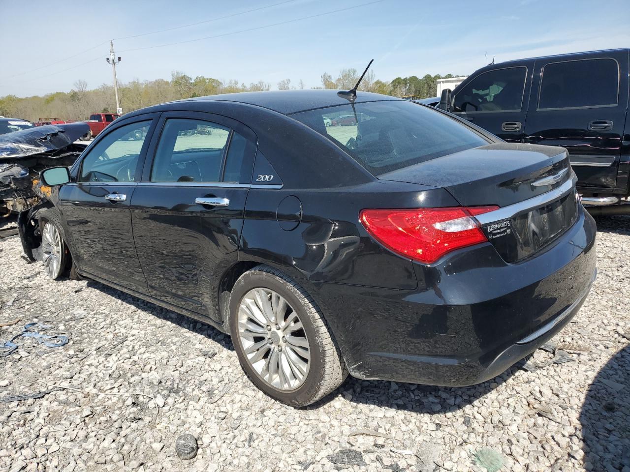 2011 Chrysler 200 Limited - Фото 2
