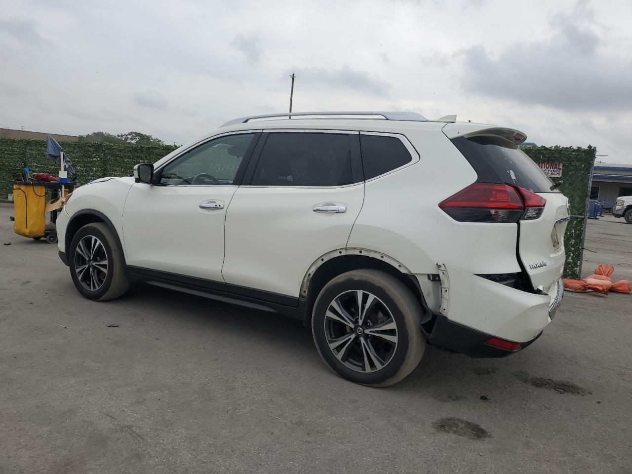 2019 Nissan Rogue S - Фото 2