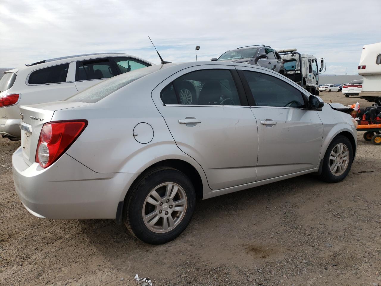 2014 Chevrolet Sonic Lt - Image 3