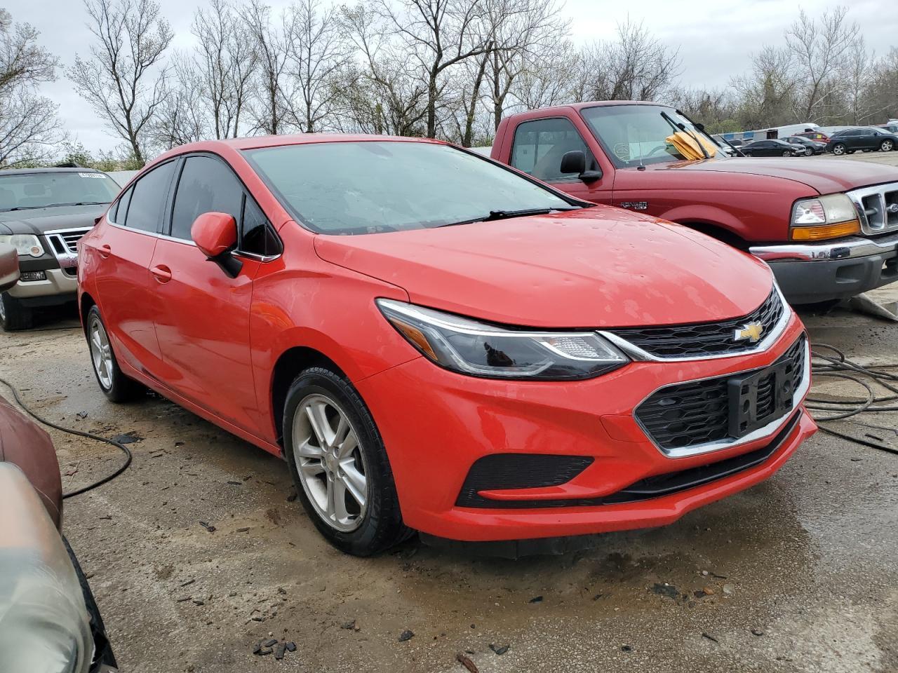 2018 Chevrolet Cruze Lt - Фото 4