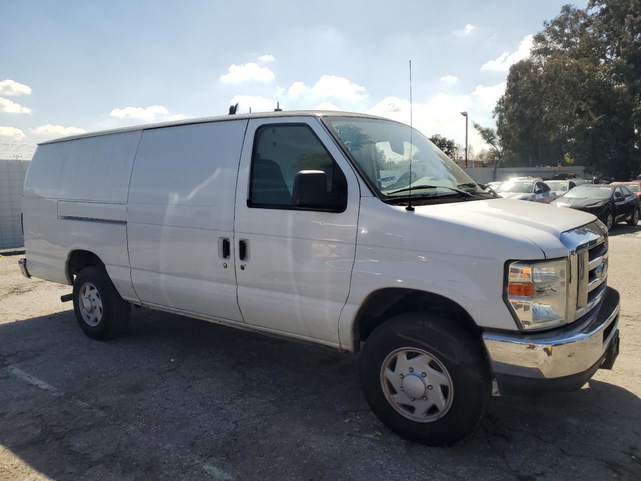 2008 Ford Econoline E350 Super Duty Van - Image 4