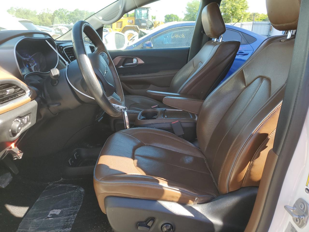 2017 Chrysler Pacifica Limited - Image 7