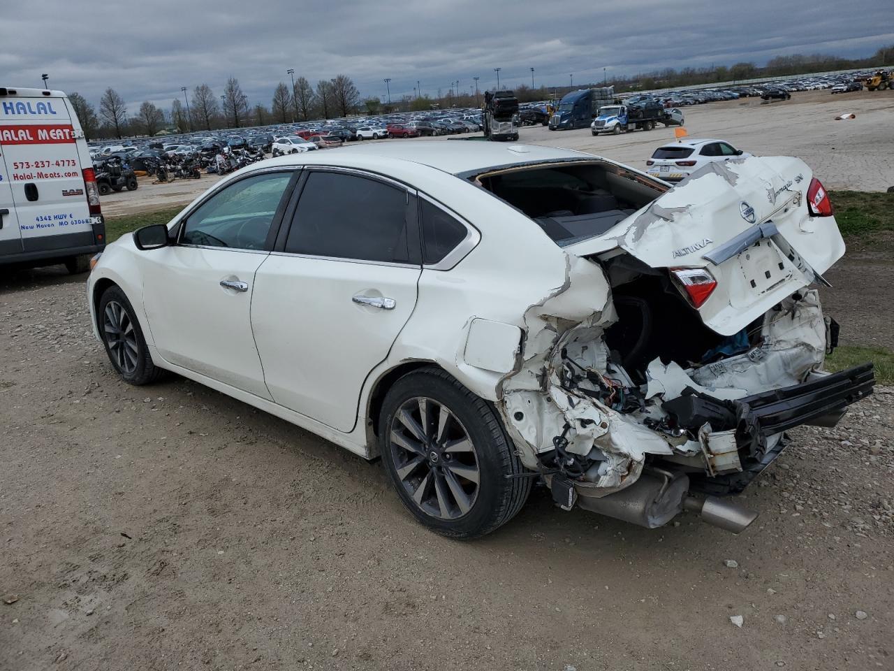 2017 Nissan Altima 2.5 - Фото 2