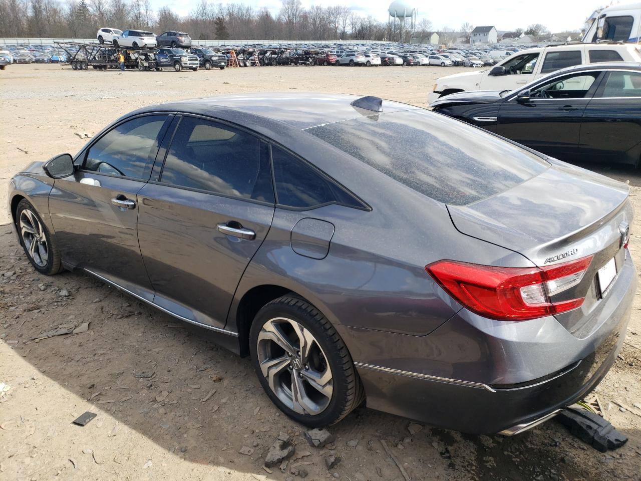 2018 Honda Accord Touring - Фото 2