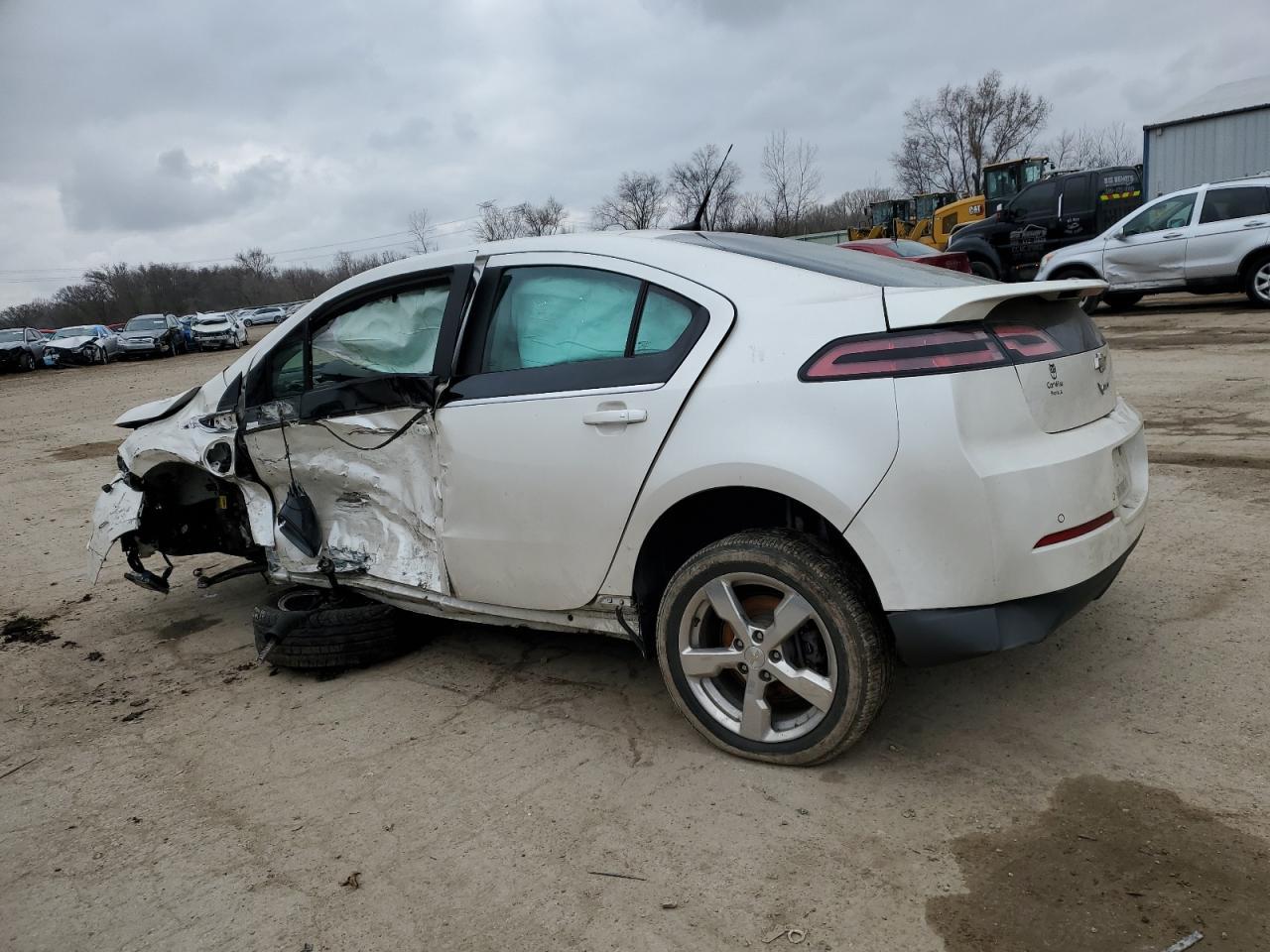 2014 Chevrolet Volt - Image 2