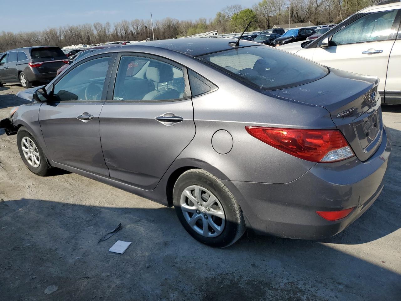 2014 Hyundai Accent Gls - Фото 2
