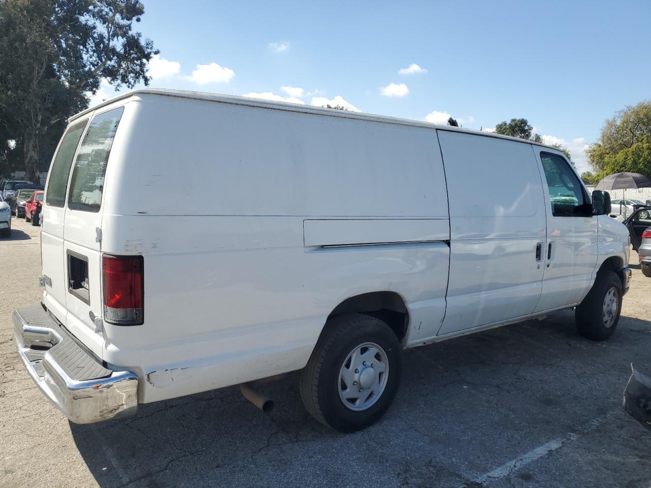 2008 Ford Econoline E350 Super Duty Van - Image 3