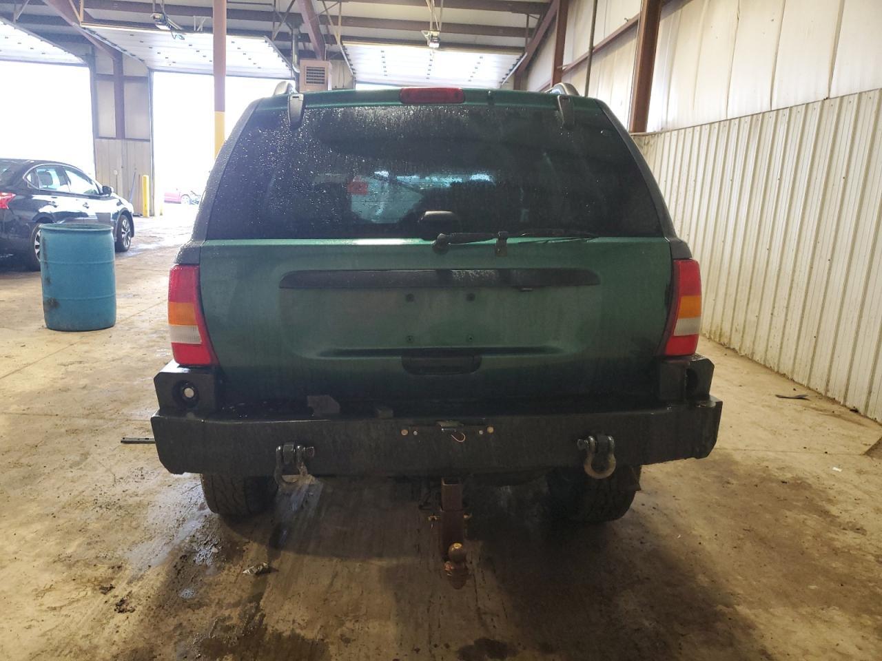 2004 Jeep Grand Cherokee Laredo - Image 6