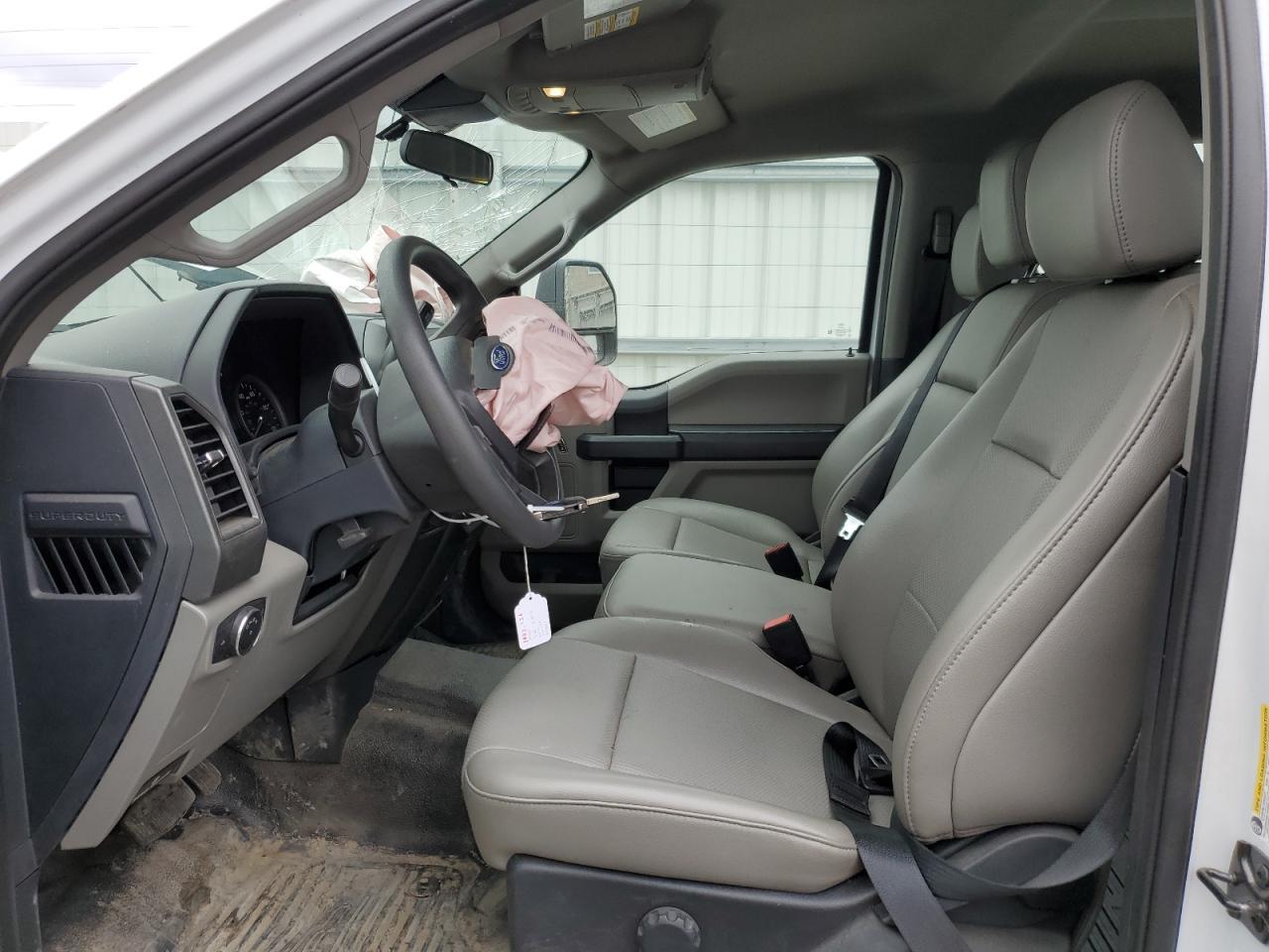 2022 Ford F250 Super Duty - Image 7