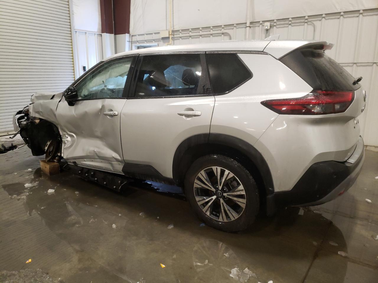 2023 Nissan Rogue Sv - Фото 2