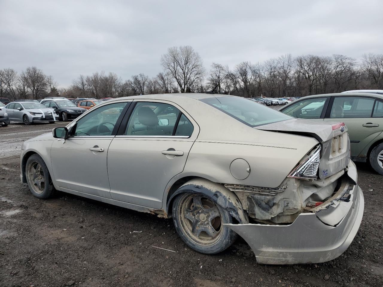 2010 Ford Fusion Se - Фото 2