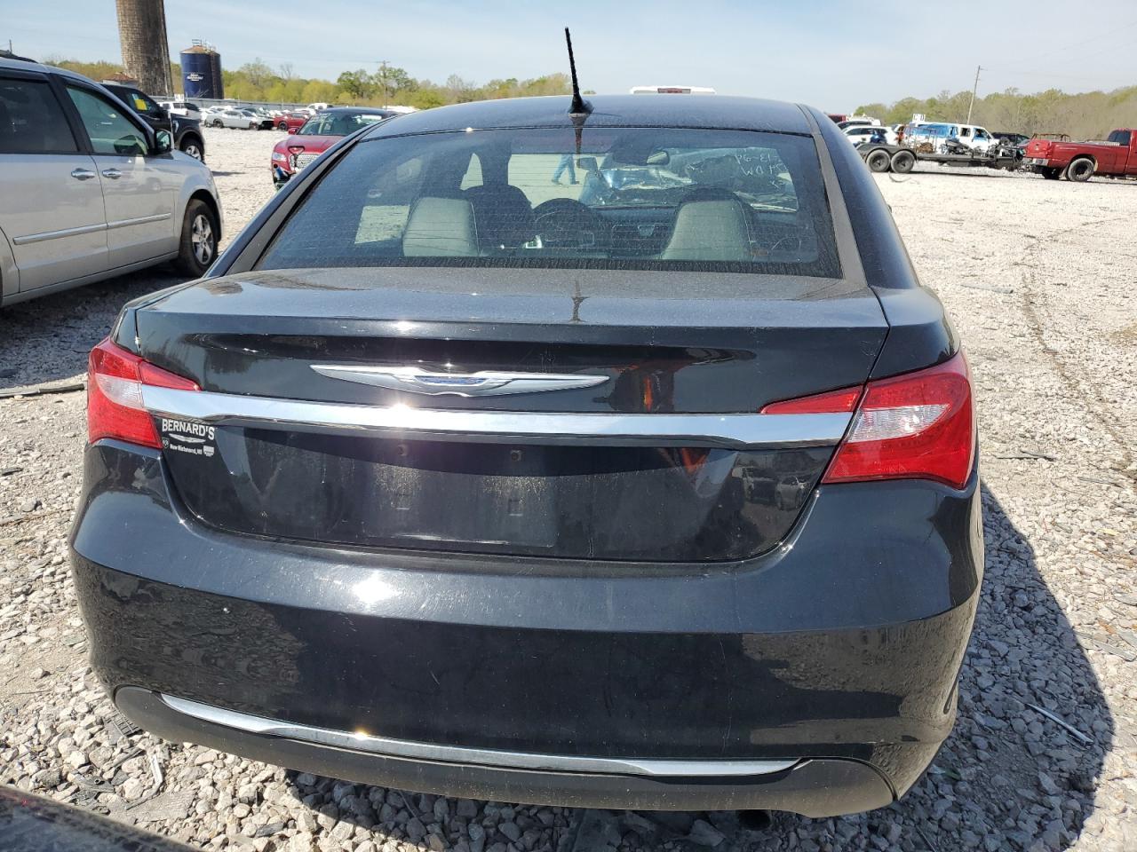 2011 Chrysler 200 Limited - Фото 6