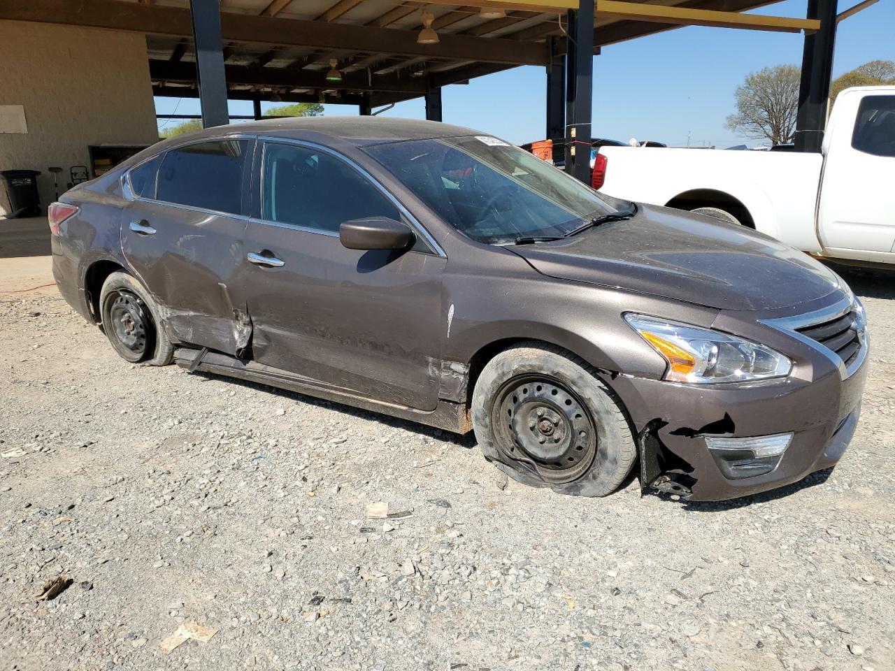 2014 Nissan Altima 2.5 - Image 4