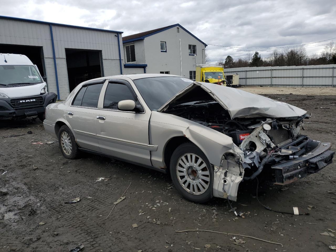 2007 Mercury Grand Marquis Ls - Image 4